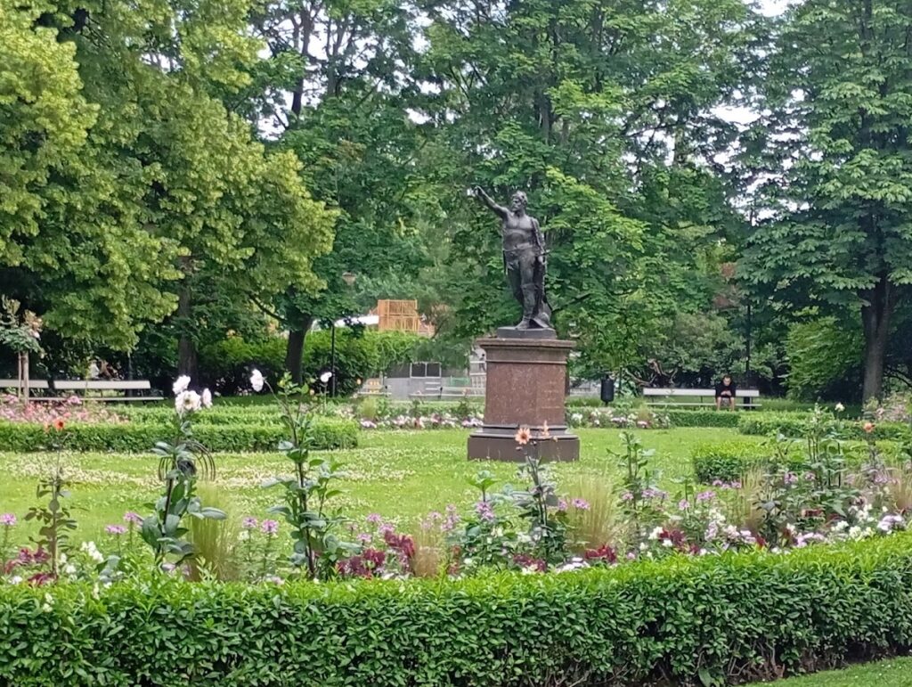 Rembieliński Palace: A Historic Urban Residence in Warsaw 4 Rembieliński Palace