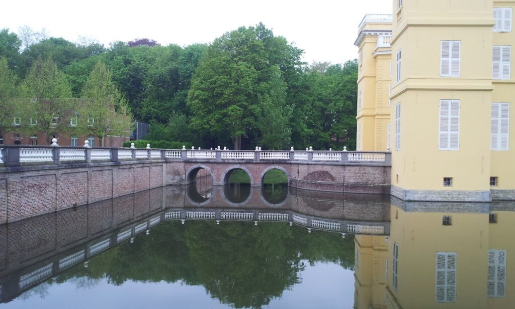 Kasteel d'Ursel: A Neoclassical Ducal Residence in Belgium 3 Kasteel d'Ursel
