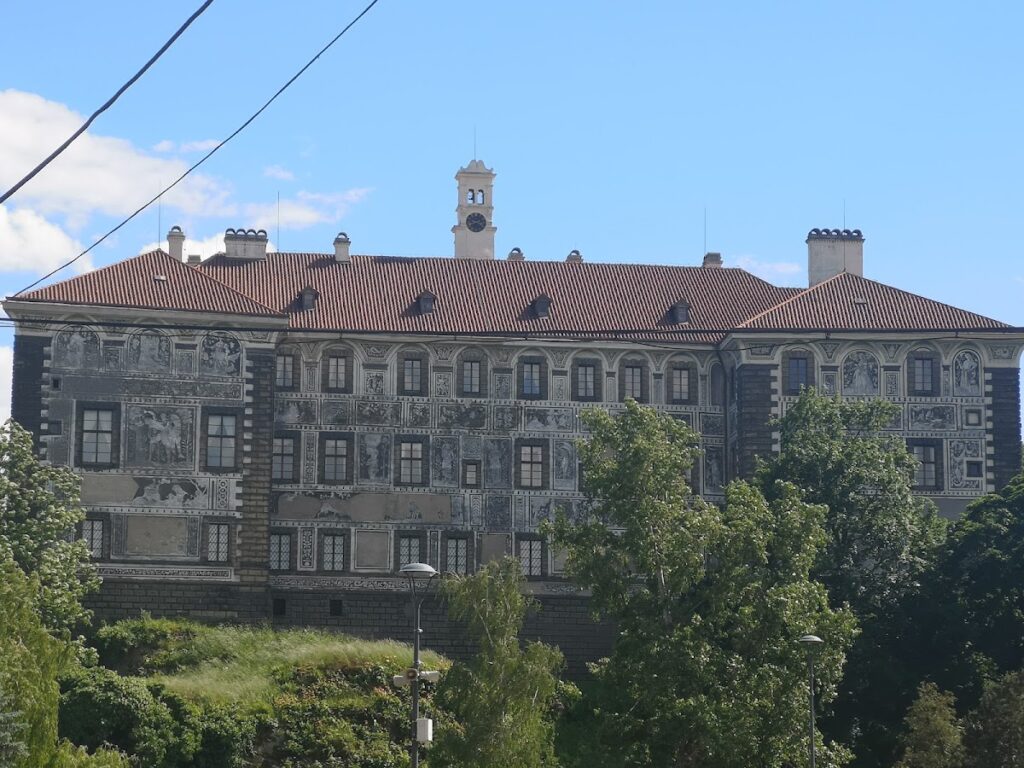 Nelahozeves Chateau: A Late-Renaissance Monument in Bohemia 2 Nelahozeves Chateau
