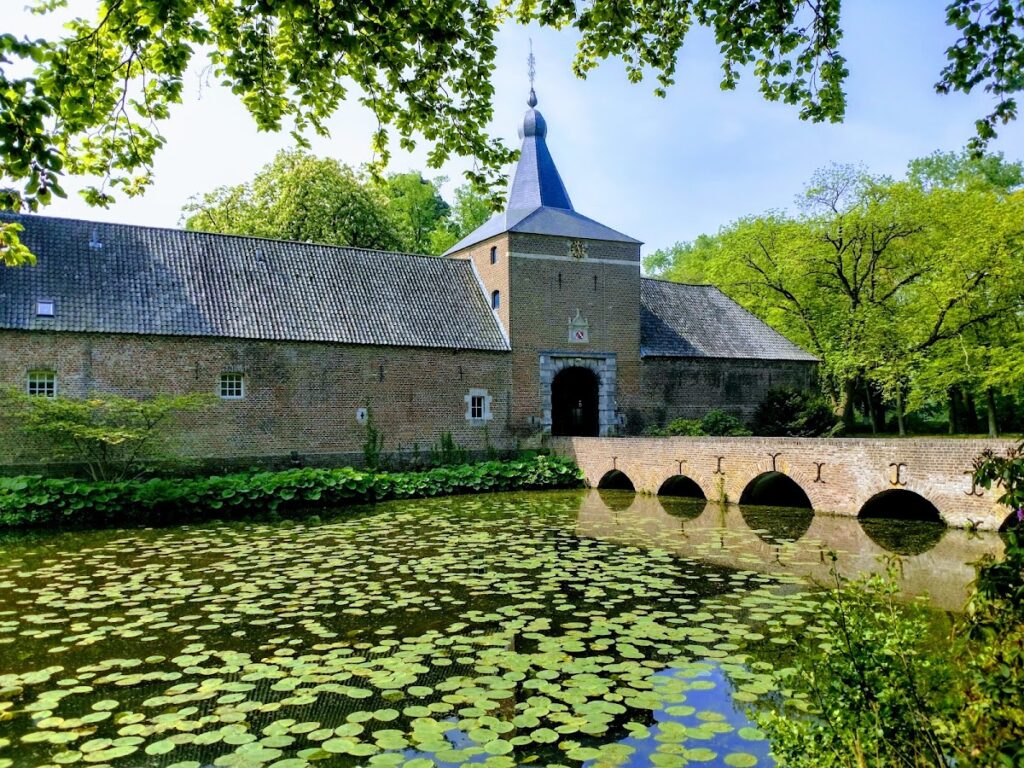 Castle Arcen: A Moated Manor House in the Netherlands 3 castle Arcen