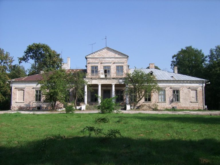 Żelechów Palace: A Classicist Residence in Poland