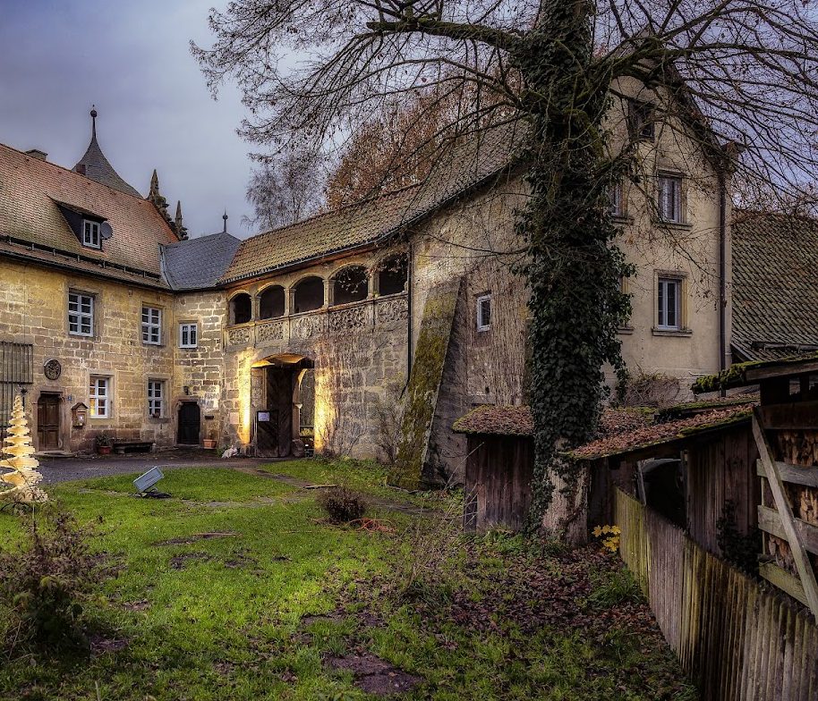 Wasserschloss Mitwitz: A Renaissance Water Castle in Germany 3 Wasserschloss Mitwitz