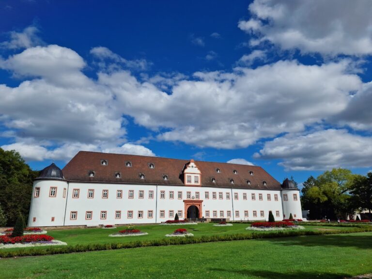 Heusenstamm Castle: A Historic Castle and Town Hall Complex