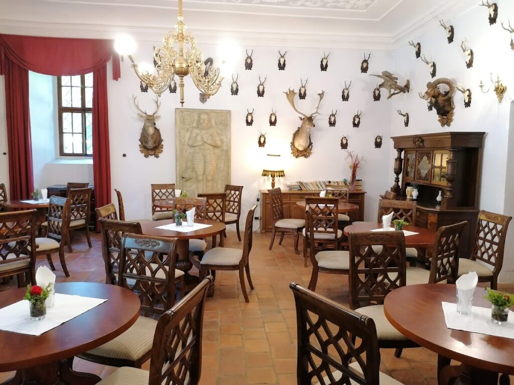 Doudleby Castle: A Renaissance Hunting Residence in Czechia 3 Doudleby Castle