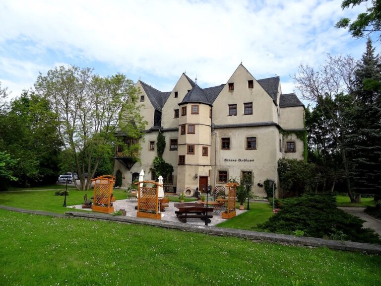 Grey Castle: A Renaissance Residential Castle in Germany
