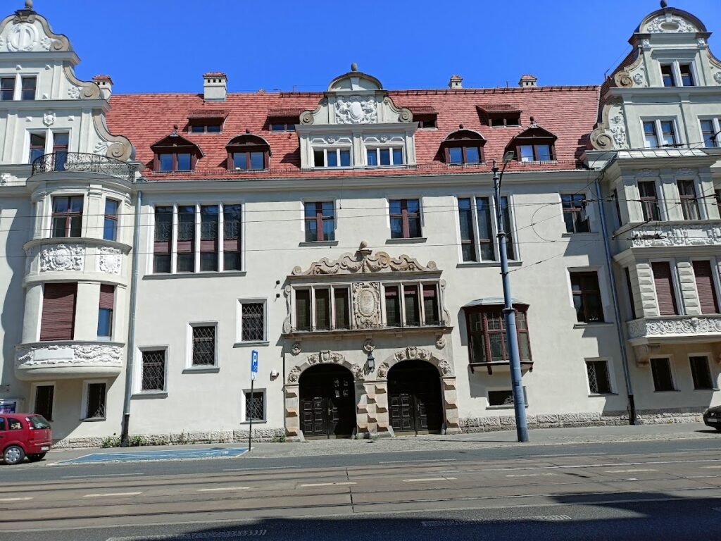 Steinerts' Palace: A Textile Industrialists' Residence in Łódź 2 Steinerts' palace