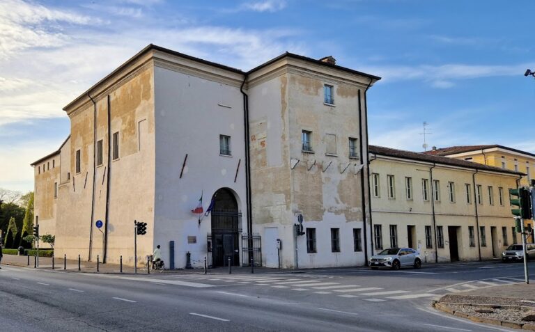 Palazzo San Sebastiano: Gonzaga Palace and City Museum