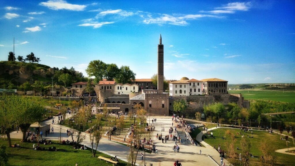 Diyarbakır Fortress: Historic City Walls and Citadel in Türkiye 1 Diyarbakır Fortress