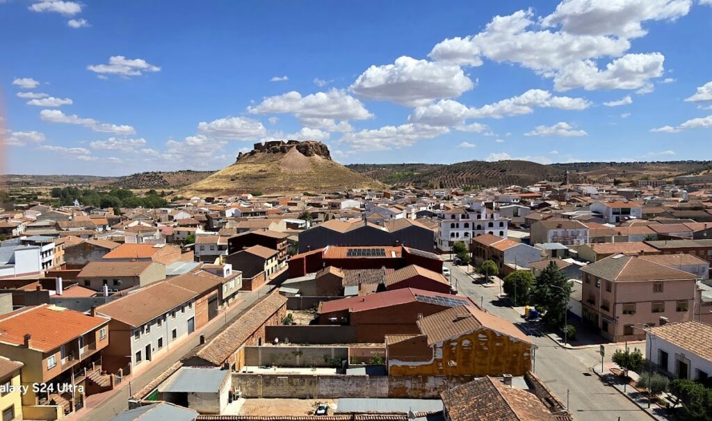 Estrella Castle: A Medieval Fortress in Montiel, Spain 5 Estrella Castle