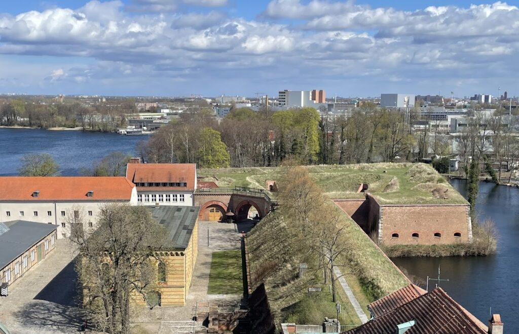 Festung Spandau: Prussian Fortress and Armaments Center in Berlin 2 Festung Spandau