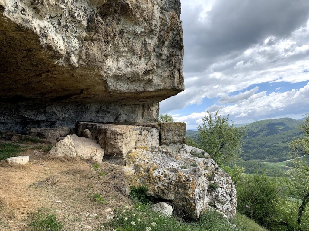 Fortress Ensemble of Mangup: A Byzantine and Feodoran Defensive System in Russia 5 fortress ensemble of Mangup
