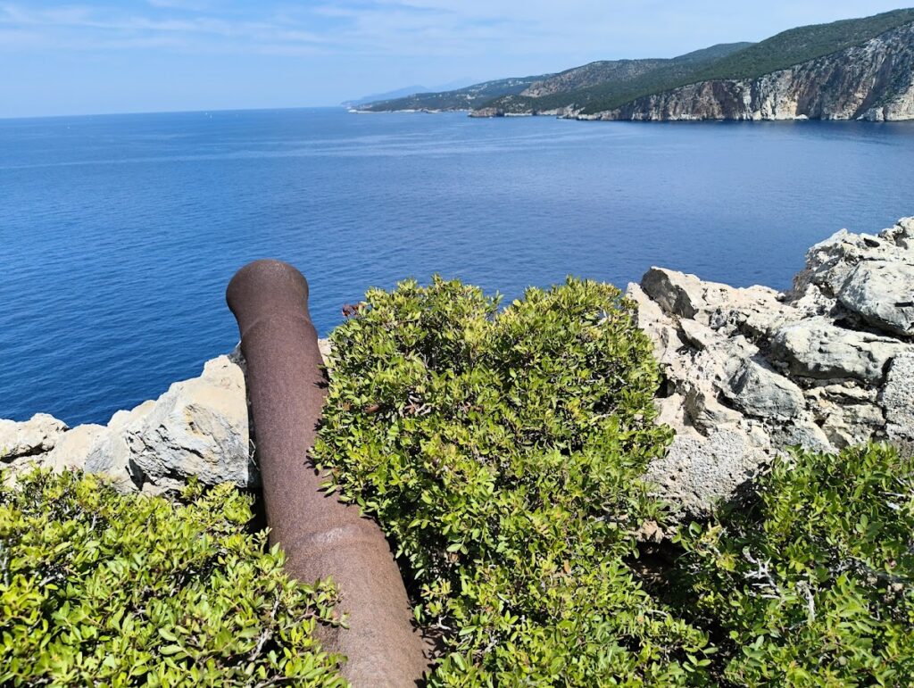 Assos Castle: A Venetian Fortress on Kefalonia 4 Assos Castle