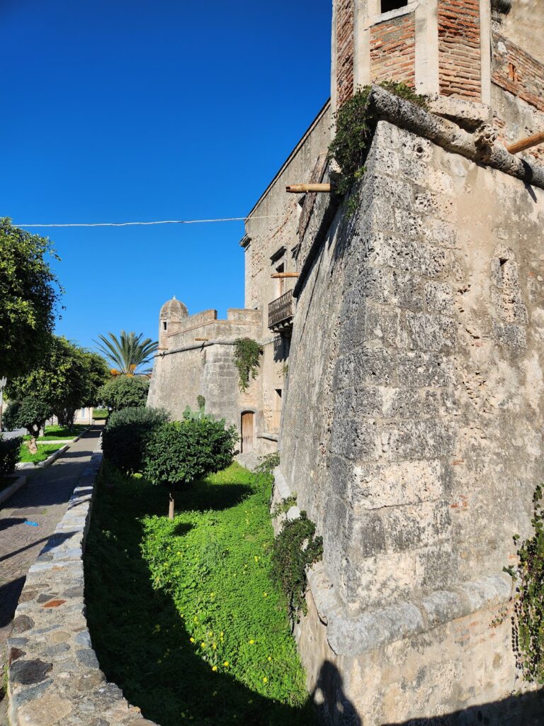 Samonà Castle: A Fortified Coastal Stronghold in Spadafora, Italy 3 Samonà Castle