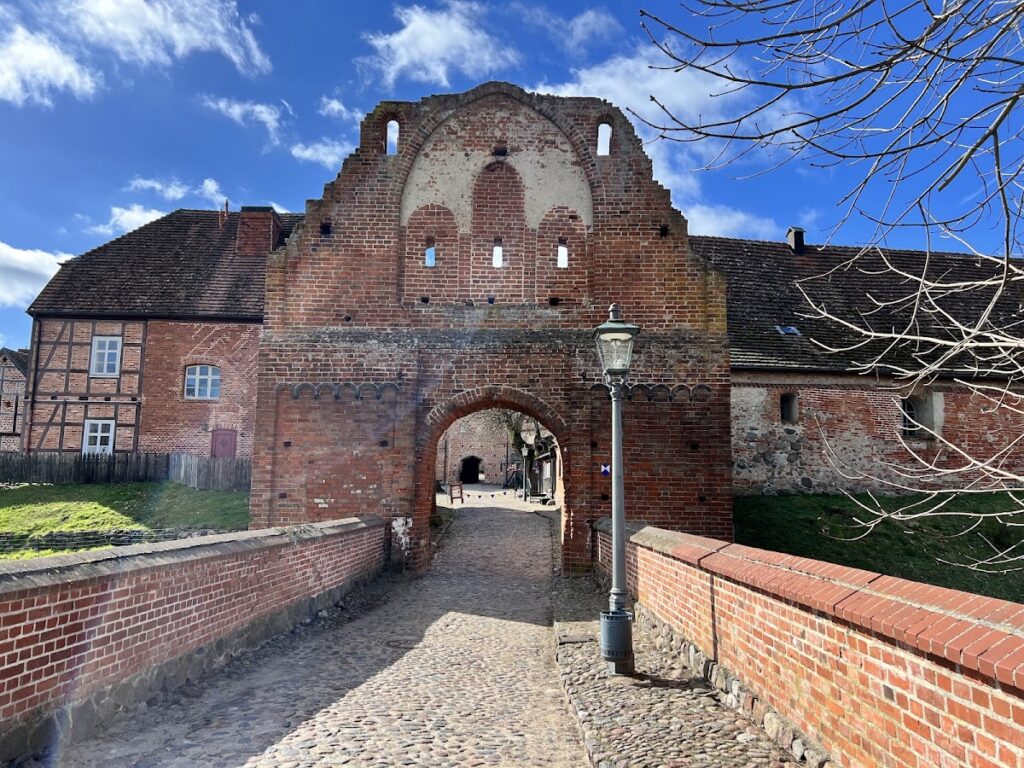 Stargard Castle: A Medieval Hill Castle in Germany 4 Stargard Castle