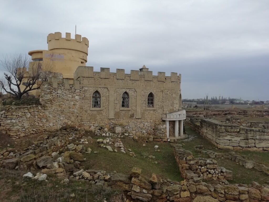 Kara-Tobe Castle: A Greco-Scythian Fortified Settlement in Ukraine 2 Kara-Tobe Castle