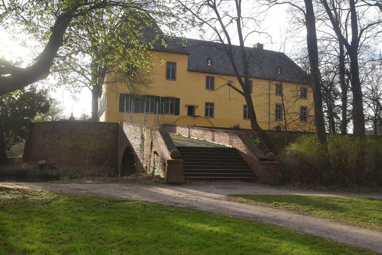Schloss Burgau: A Water Castle and Cultural Venue in Düren, Germany