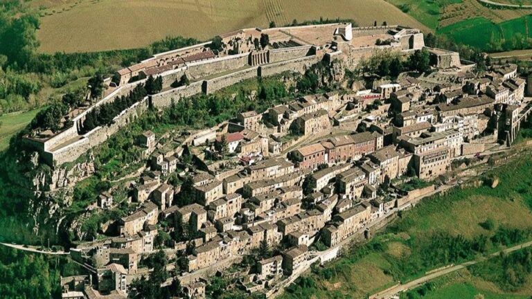 Fortress of Civitella del Tronto: A Renaissance Border Citadel in Italy