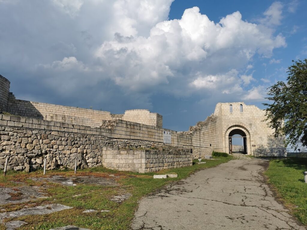 Shumen Fortress: A Bulgarian Stronghold and Archaeological Site 2 Shumen Fortress
