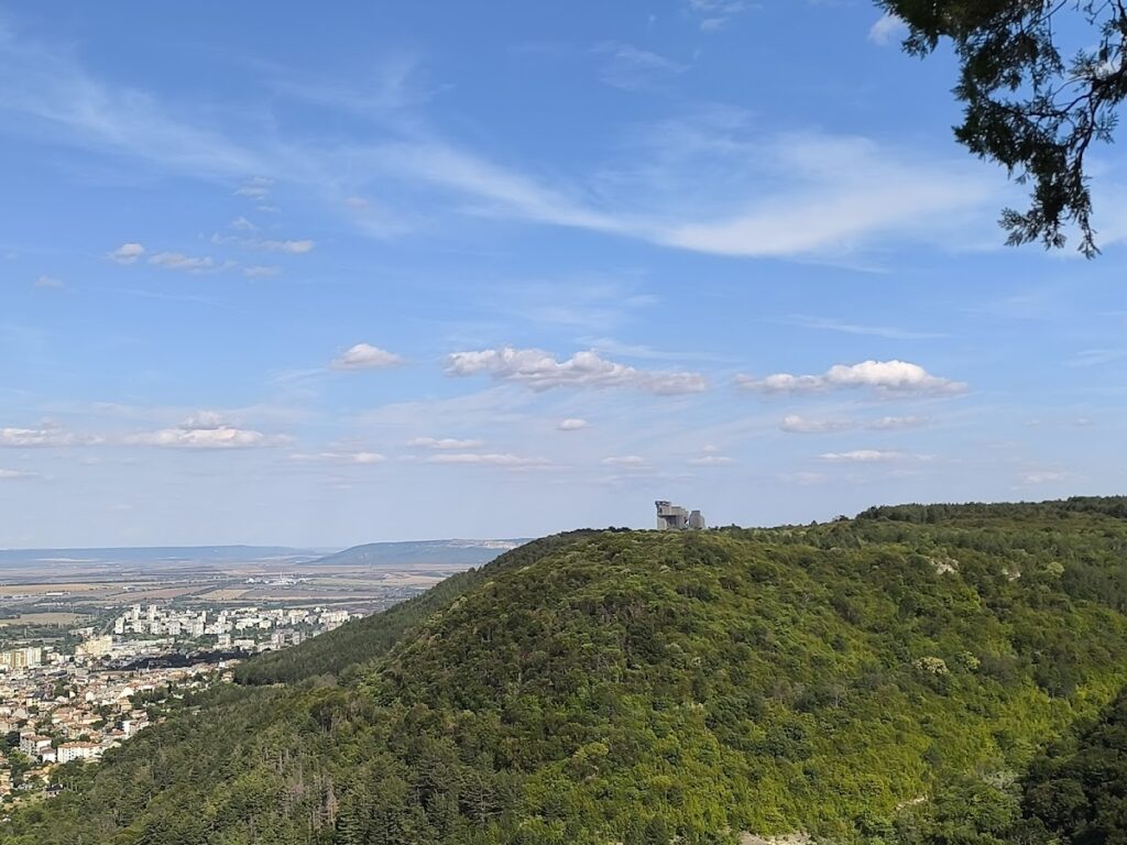 Shumen Fortress: A Bulgarian Stronghold and Archaeological Site 4 Shumen Fortress