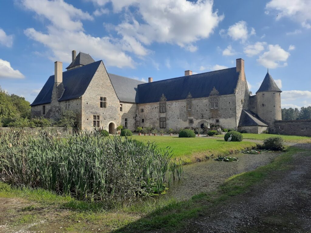 Château de la Courbe de Brée: A Medieval Seigneurial Castle in France 2 Château de la Courbe de Brée