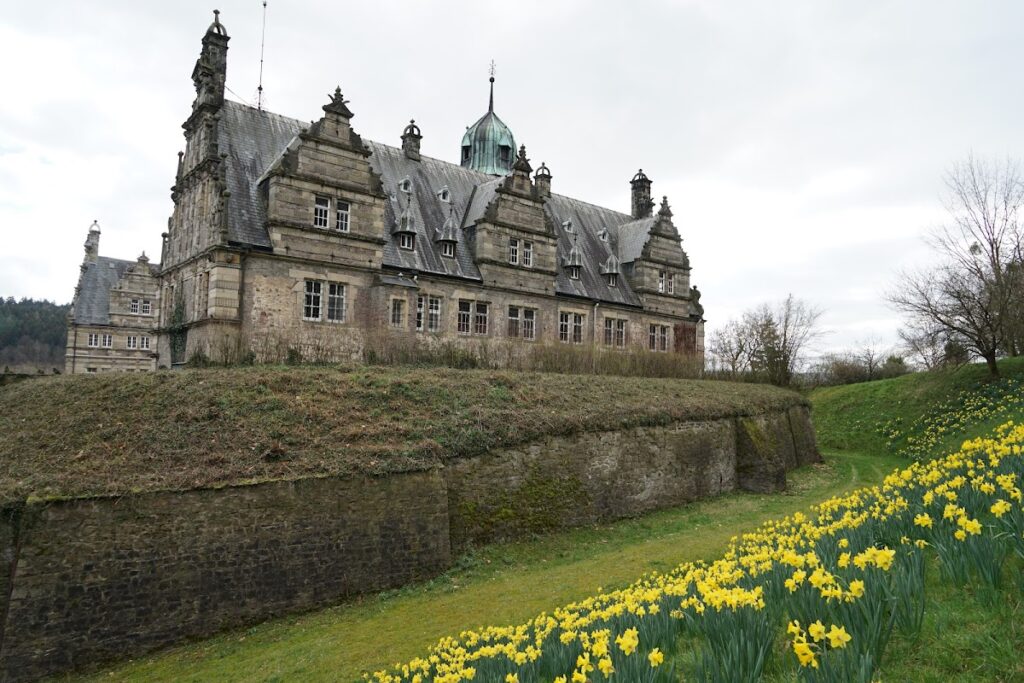 Schloss Hämelschenburg: A Weser Renaissance Moated Castle in Germany 3 Schloss Hämelschenburg