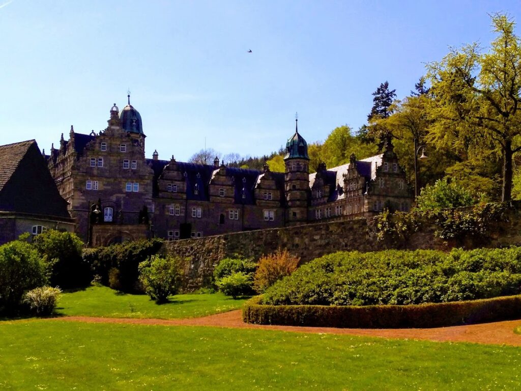Schloss Hämelschenburg: A Weser Renaissance Moated Castle in Germany 4 Schloss Hämelschenburg