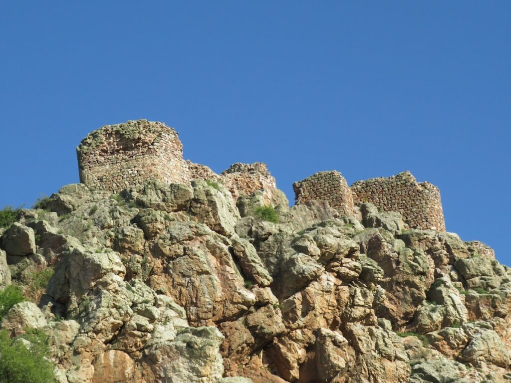 Castillo de Mora: A Medieval Fortress on the Routes to Toledo 2 Castillo de Mora