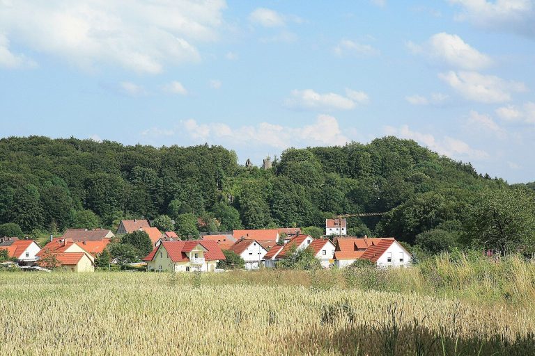 Burgruine Stierberg: A Medieval Castle Ruin in Bavaria