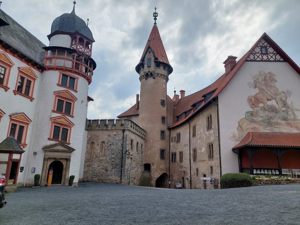Heldburg Fortress: A Medieval Castle and Renaissance Ducal Residence in Germany 3 Heldburg Fortress