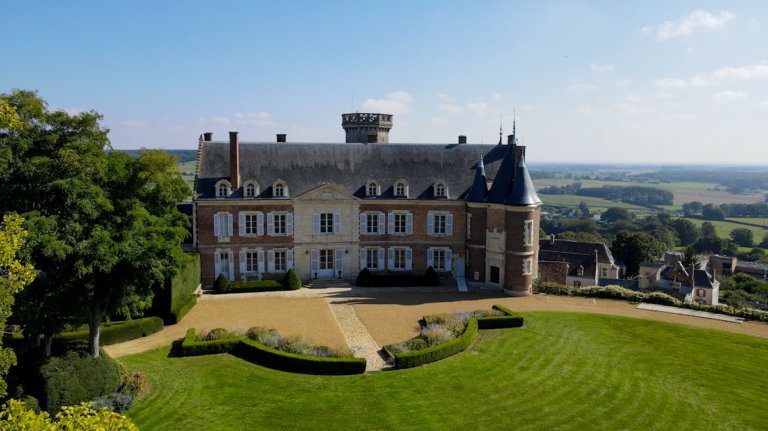 Château de Montmirail: A Medieval Fortress and Renaissance Residence in France