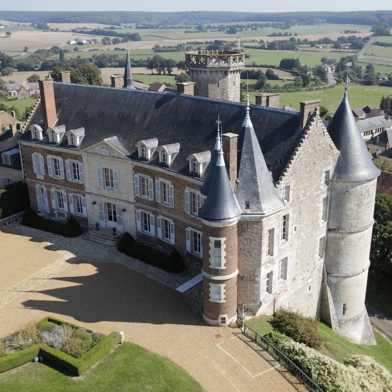 Château de Montmirail: A Medieval Fortress and Renaissance Residence in France