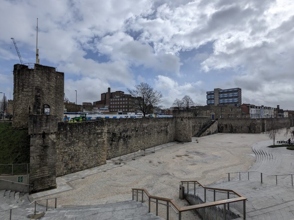 Southampton Castle: A Royal Coastal Fortress in England 2 Southampton Castle