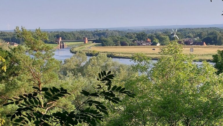 Ertheneburg: A Medieval Elbe-Crossing Fortification in Germany