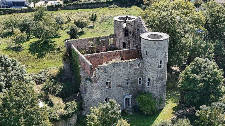 Burg Nothberg: A Late Medieval Hilltop Castle in Germany