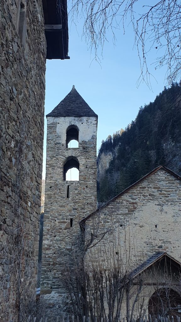 Hohenrätien Castle: A Church-Fortress and Alpine Way Station in Switzerland 2 Hohenrätien Castle