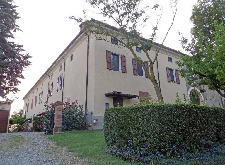 Castle of Segalara: A Medieval Defensive Stronghold and Noble Villa in Italy