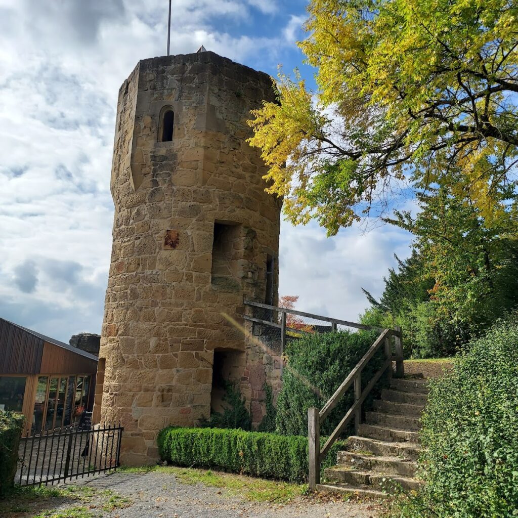 Weinsberg Castle: A Medieval Hilltop Fortress in Germany 3 Weinsberg Castle