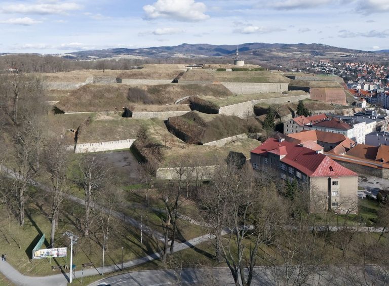 Kłodzko Fortress: A Bohemian Stronghold and Prussian Defensive Complex in Poland