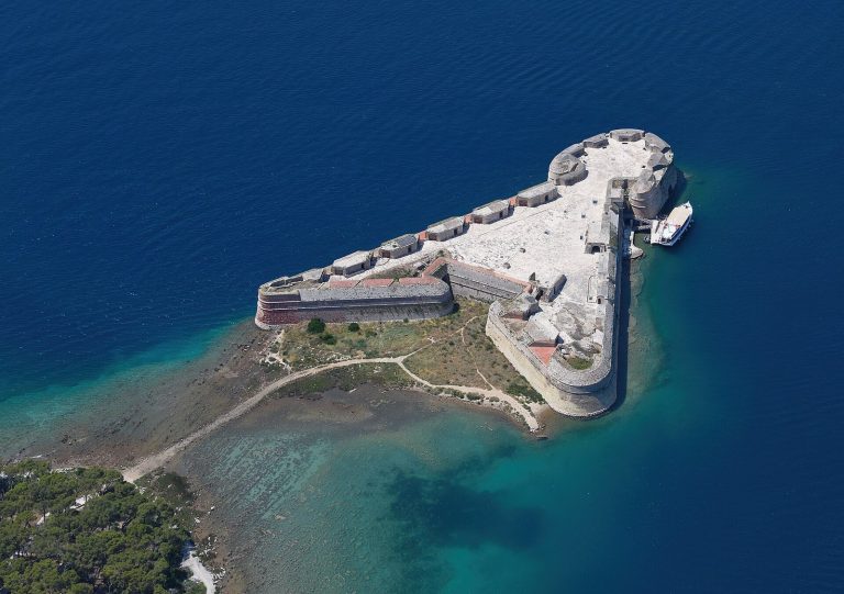 St. Nicholas Fortress: A Venetian Maritime Fortress in Croatia