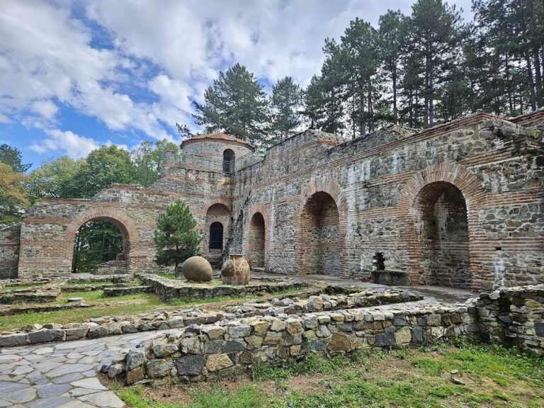 Hisarlaka Fortress: A Roman and Medieval Stronghold in Bulgaria