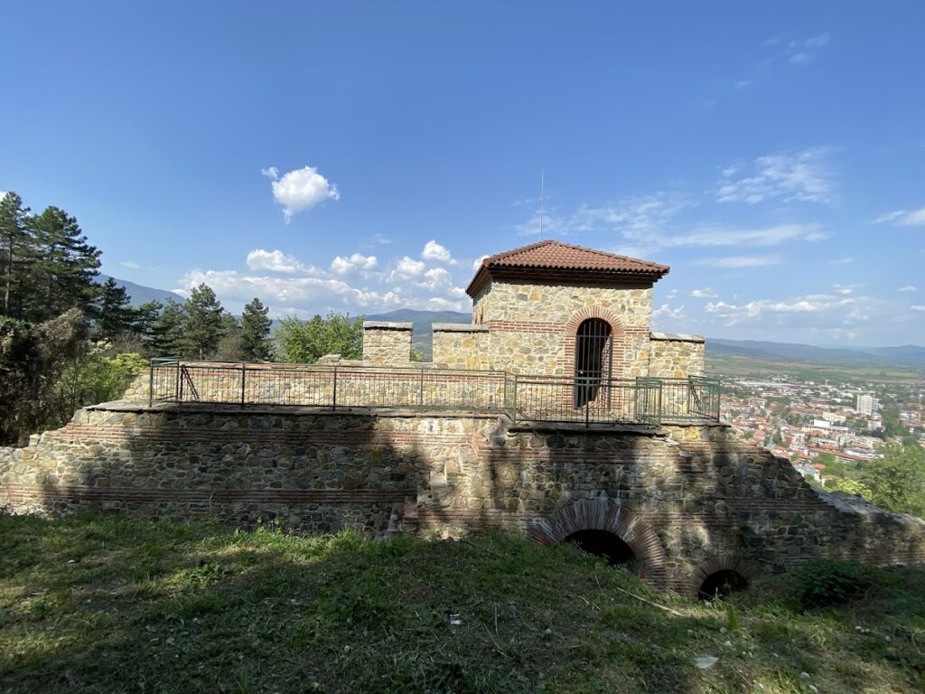Hisarlaka Fortress: A Roman and Medieval Stronghold in Bulgaria 2 Hisarlaka Fortress