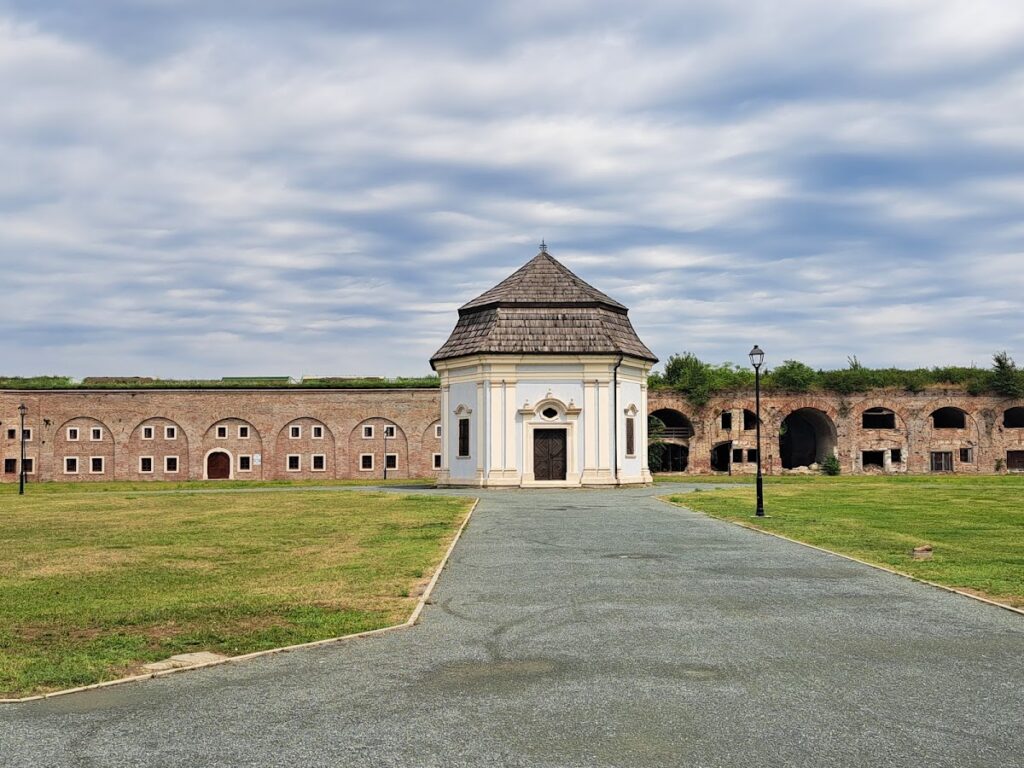 Brod Fortress: An Austrian Imperial Border Fortress in Croatia 1 Brod Fortress