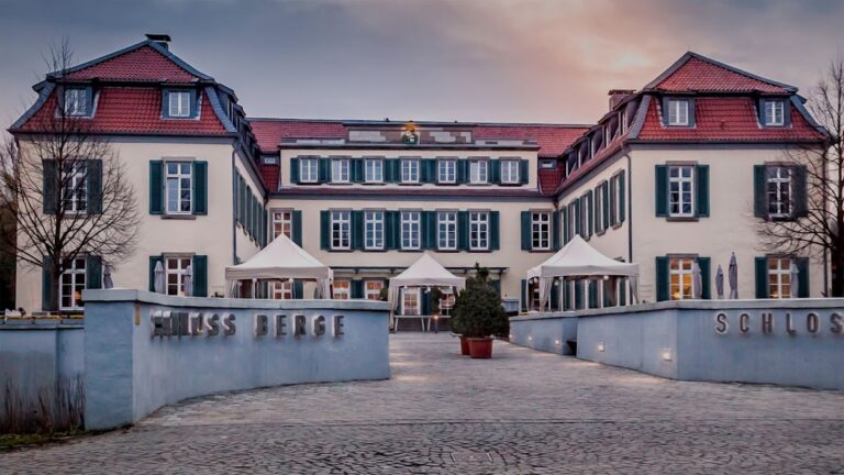 Schloss Berge: A Historic Manor House and Park in Gelsenkirchen