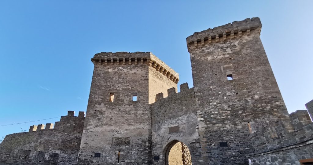 Genoese Fortress: Medieval Stronghold of Soldaia at Sudak 4 Genoese Fortress