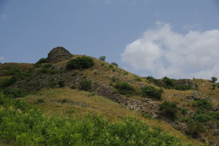 Gulustan Castle: A Medieval Shirvanshah Fortress in Azerbaijan