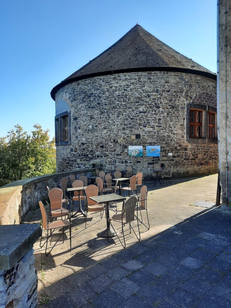 Dohna Castle: Medieval Hill Castle and Seat of the Burgraves of Dohna 3 Dohna Castle