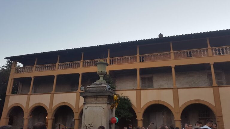 Château du Petit Perron: A Renaissance Tuscan Residence in France