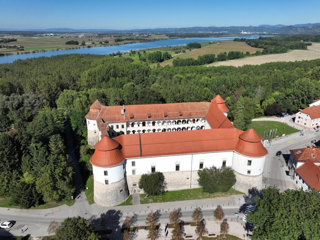 Brežice Castle: A Renaissance Fortress in Slovenia 1 Brežice Castle