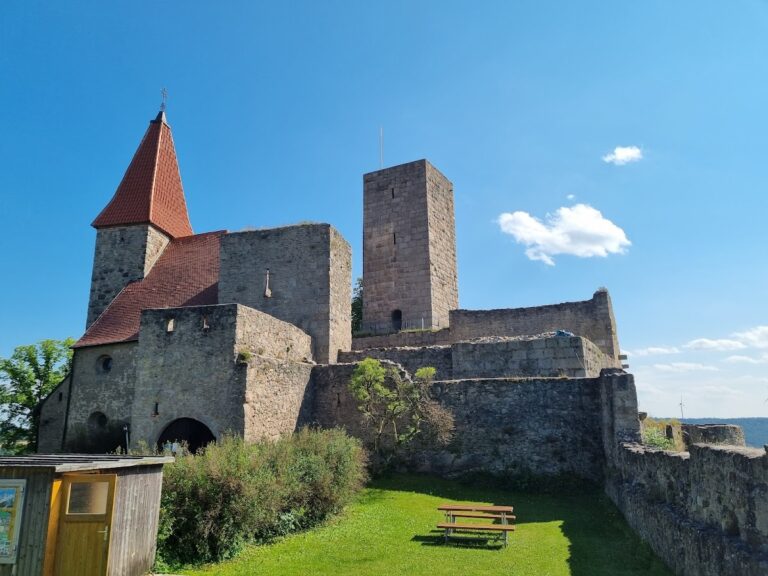 Burgruine Leuchtenberg: A Medieval Hilltop Castle Ruin in Germany