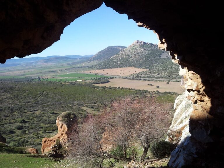 Salvatierra Castle: An Andalusi Frontier Fortress in Spain